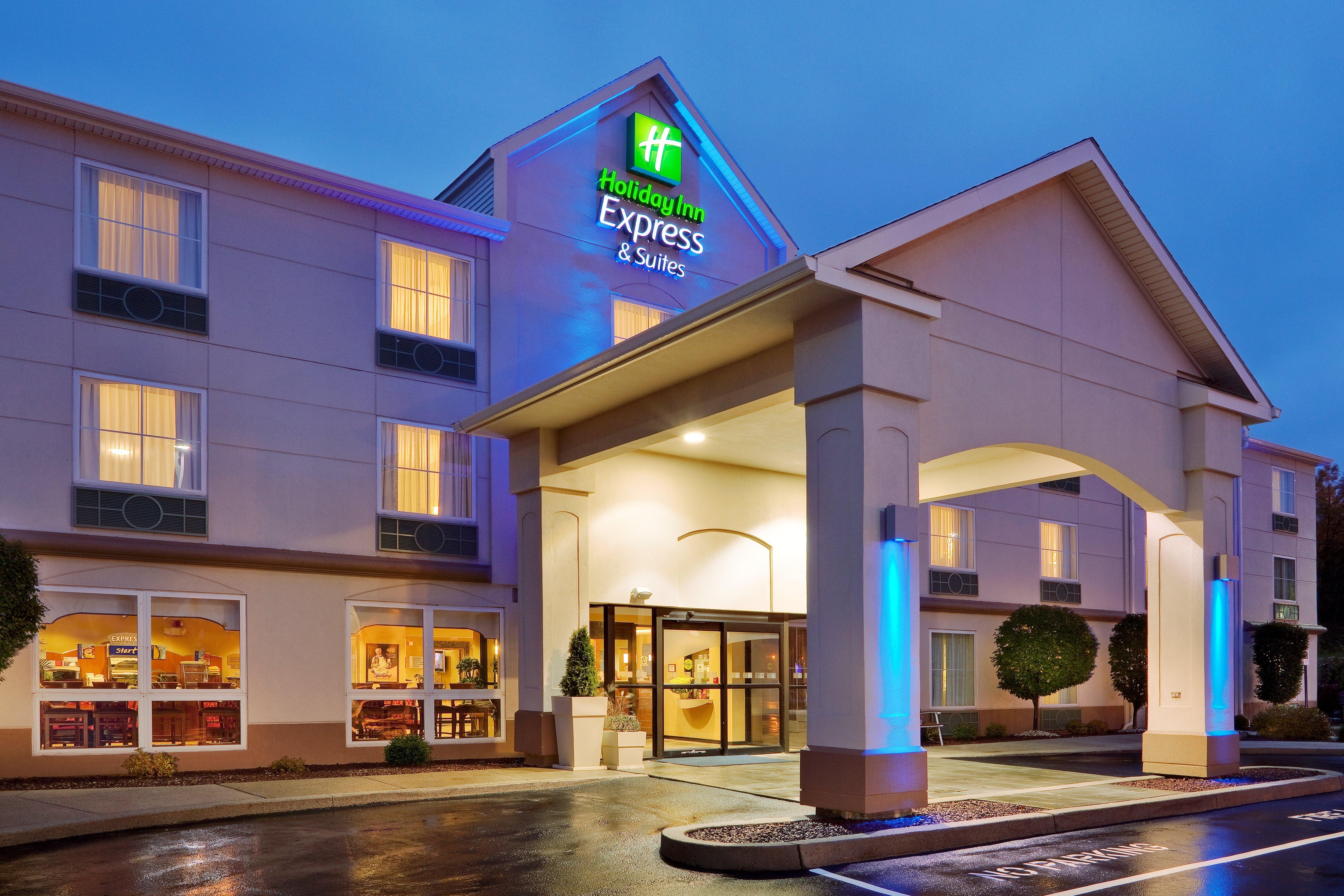Holiday Inn Express & Suites Frackville Exterior photo